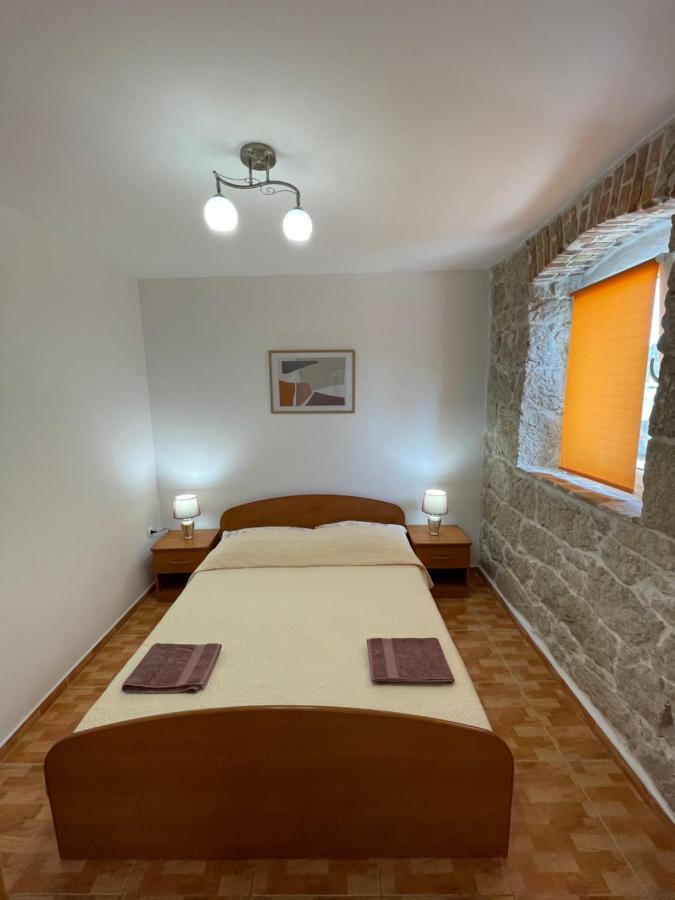 Ivan I Matej Apartments Blace Bagian luar foto