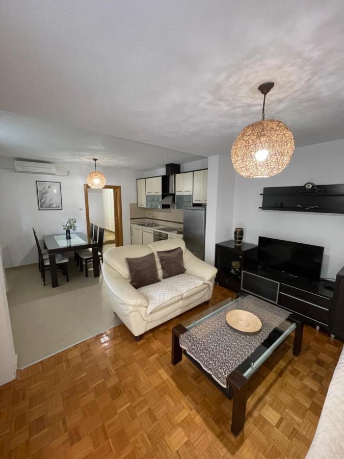 Ivan I Matej Apartments Blace Bagian luar foto