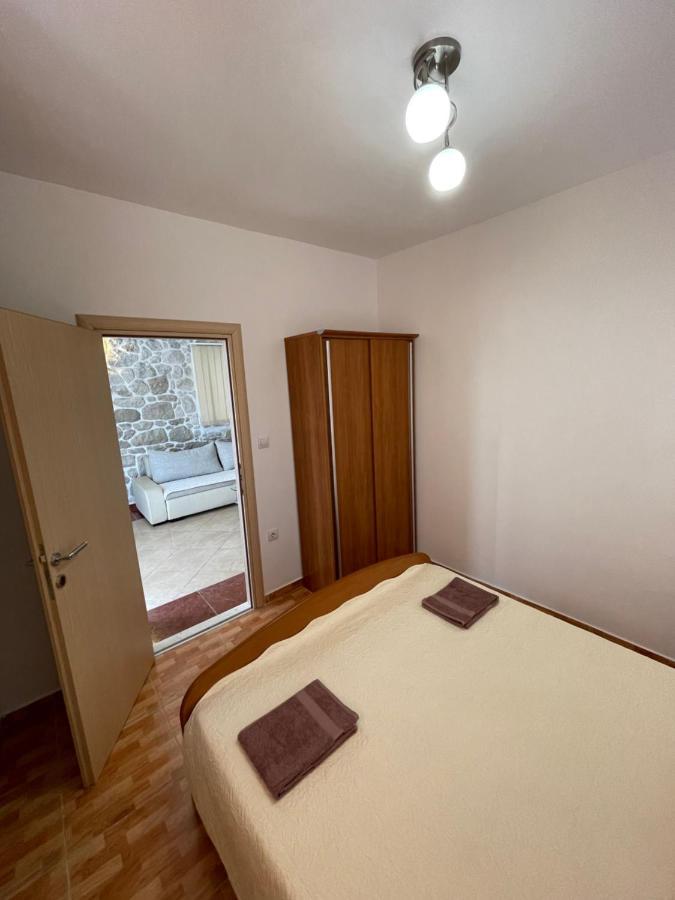 Ivan I Matej Apartments Blace Bagian luar foto
